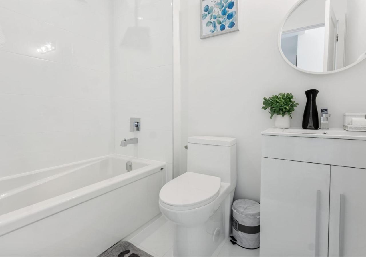 Entire Luxury Suite 4Mins To Falls Ниагарски водопад Екстериор снимка